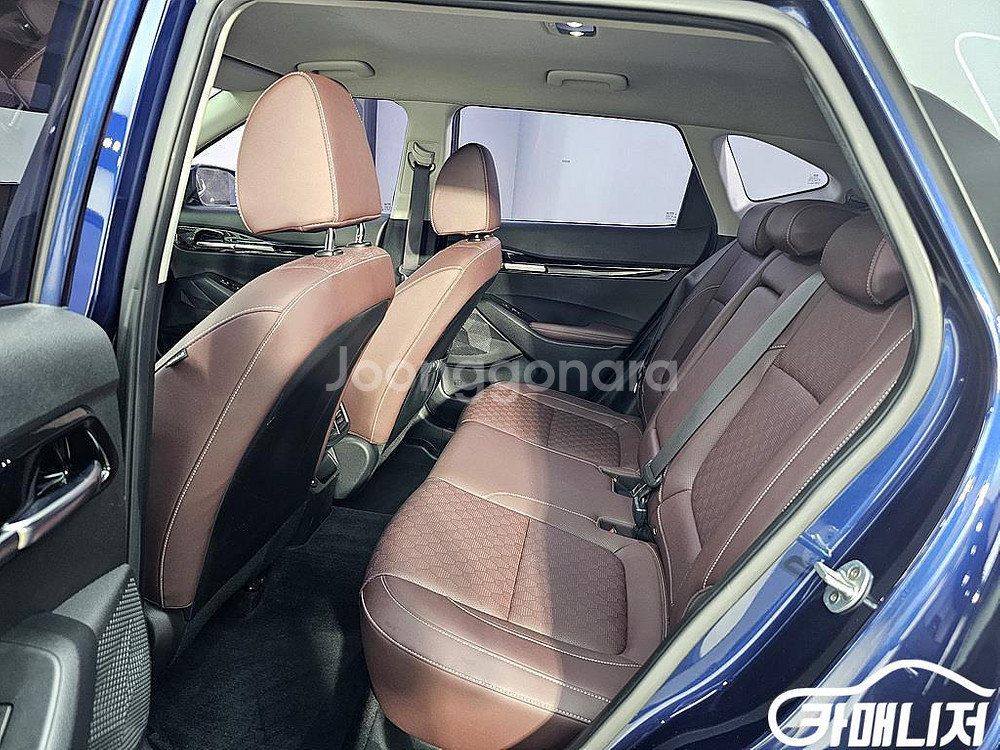 [기아]셀토스 디젤 1.6 2WD 노블레스 (5인승)--8