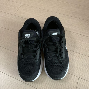 나이키235