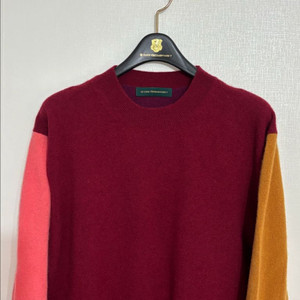 코스모폴리탄줄라이 니트