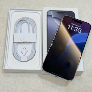 아이폰 16 프로맥스 512gb 화이트 팝니다.