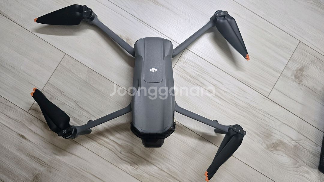 DJI AIR3 플라이모어콤보--2