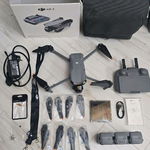 DJI AIR3 플라이모어콤보