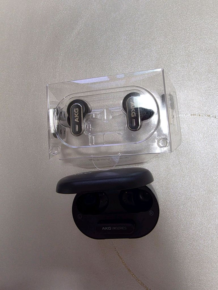 AKG N5 이어폰 판매합니다.--3