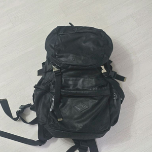 우주매물) 준지x빈폴 백팩 팝니다