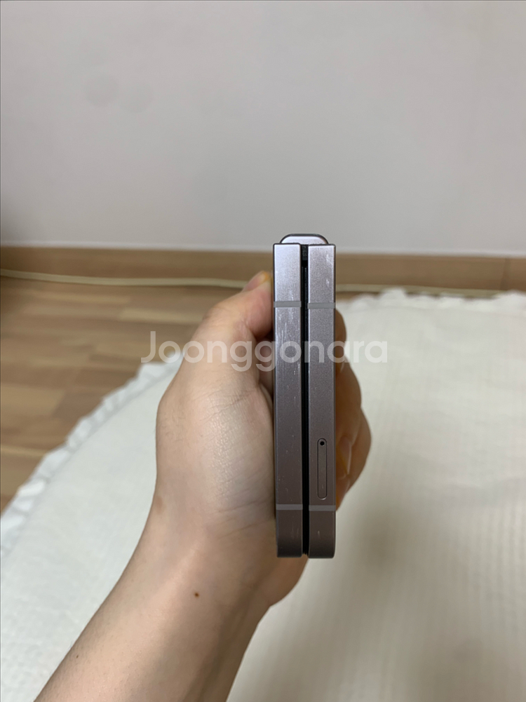 갤럭시z플립6 256 실버 무잔상--4