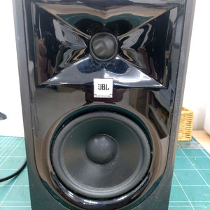 JBL 305P MK II 모니터 스피커