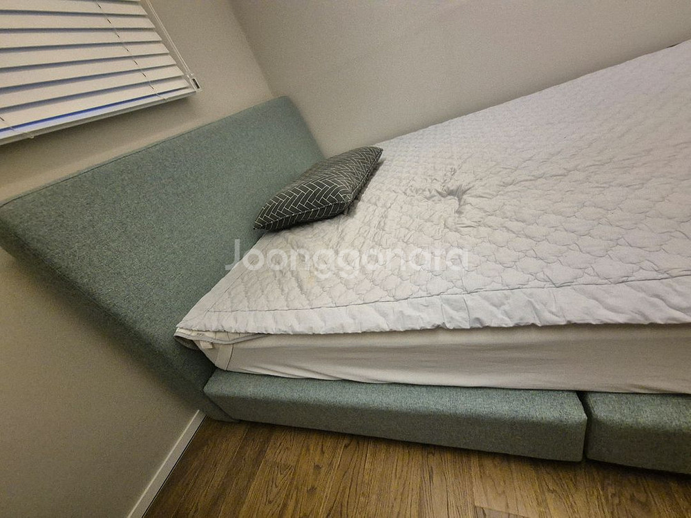 퀸사이즈 침대 (매트리스+프레임+침구)--2