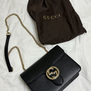 구찌 인터로킹 체인 숄더백