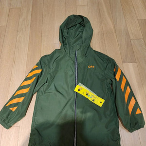 [키즈명품] 오프화이트 키즈 6세용 바람막이 판매