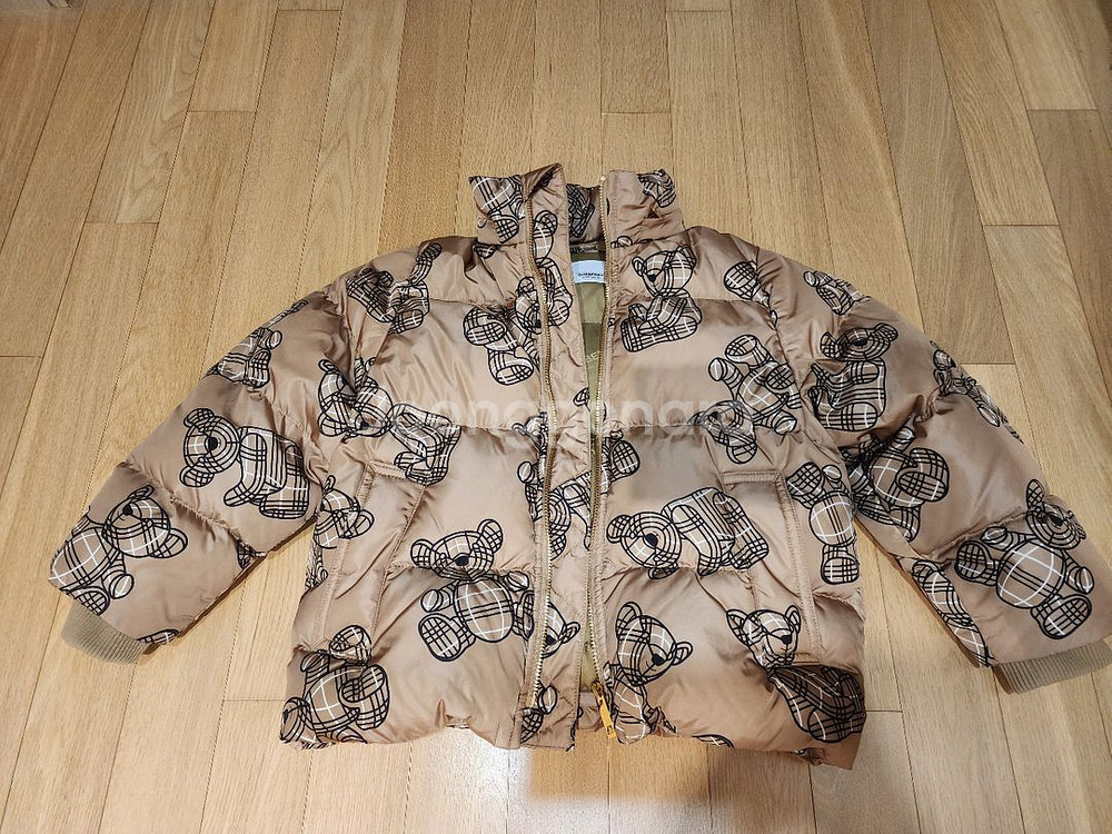 [키즈명품]버버리 토마스베어 6세용 패딩 판매--0