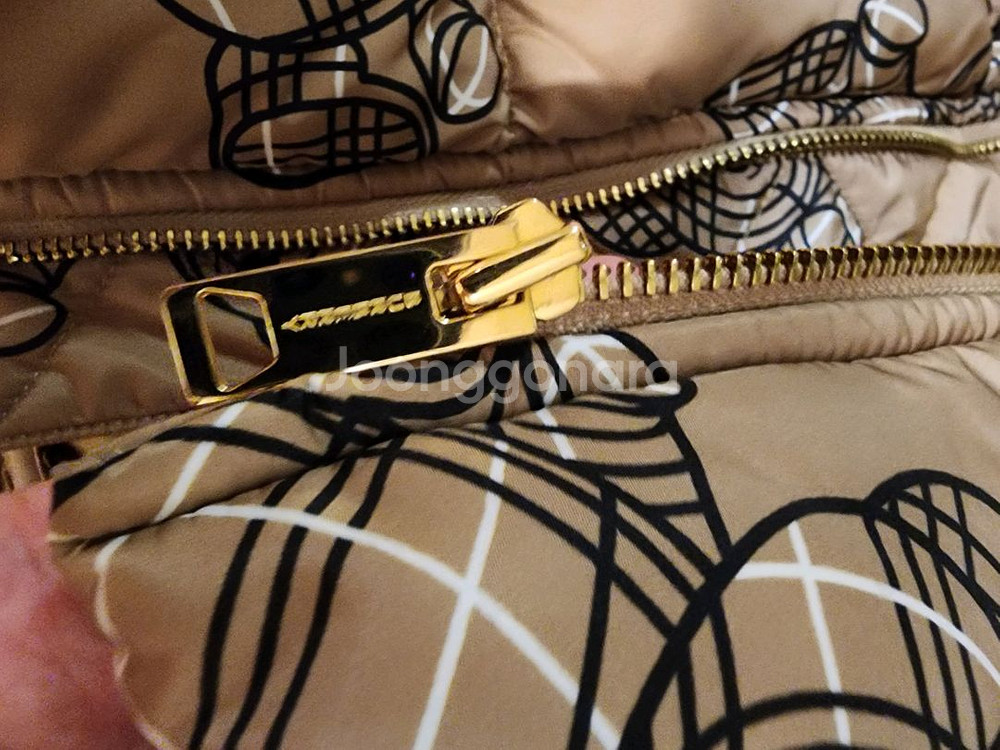 [키즈명품]버버리 토마스베어 6세용 패딩 판매--4