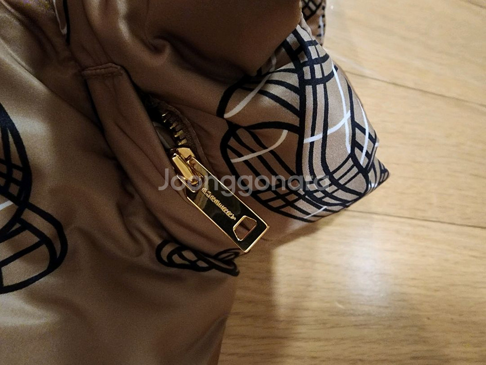 [키즈명품]버버리 토마스베어 6세용 패딩 판매--5