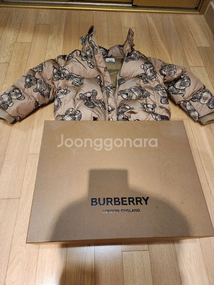 [키즈명품]버버리 토마스베어 6세용 패딩 판매--9