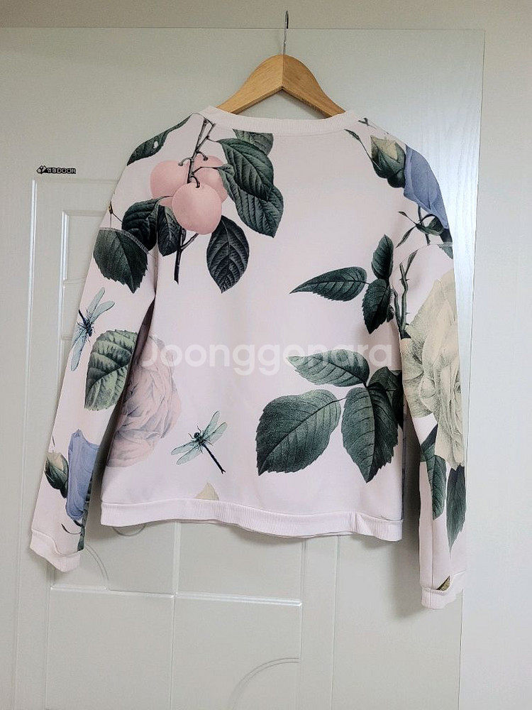 테드베이커 상의 2사이즈 (55사이즈 추정)--1