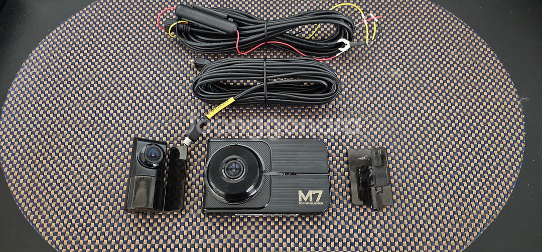 지넷 M7 블랙박스 2채널--0