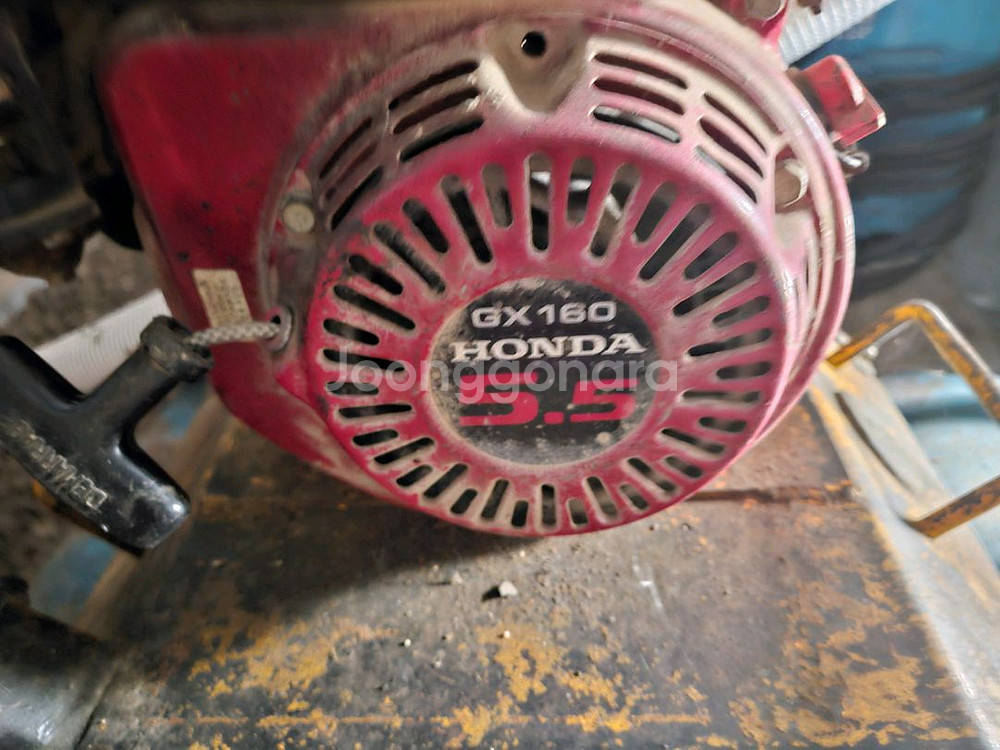 혼다 콤팩터(땅다짐기),30만원 휘발유--1