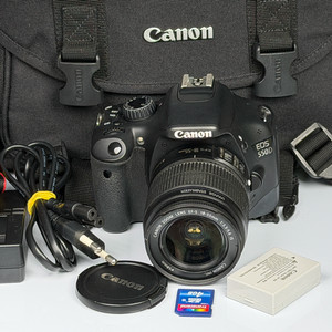 캐논 EOS 550D DSLR 카메라