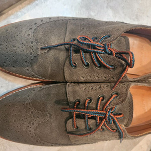 커스텀멜로우 클락슨 스웨이드 윙팁 275사이즈