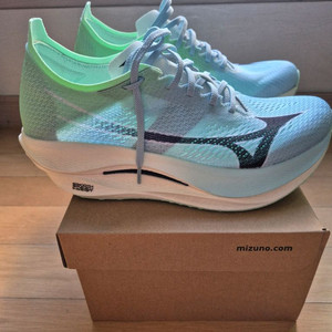 미즈노 런닝화 리벨리온 프로3로우 265mm 판매/교환
