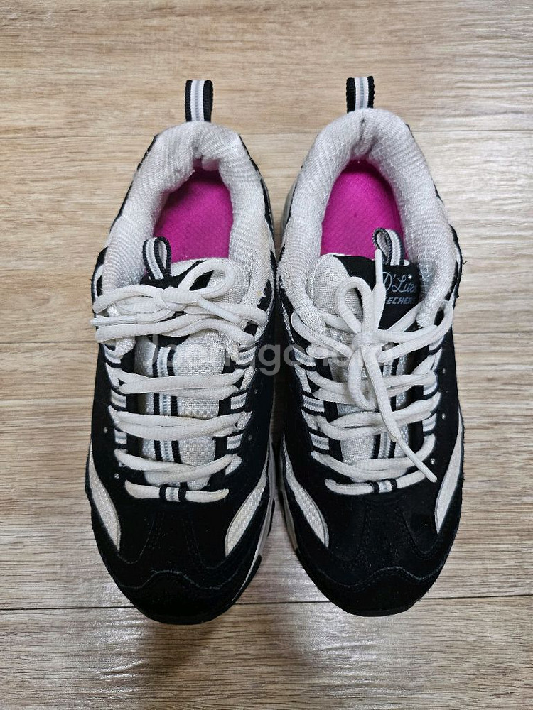 스케쳐스키즈 240사이즈 여아운동화 운동화 초등운동화--0