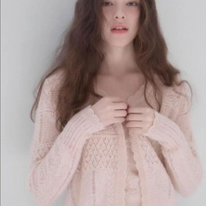 윤슬샵 juli alpaca 가디건 핑크베이지 새상품