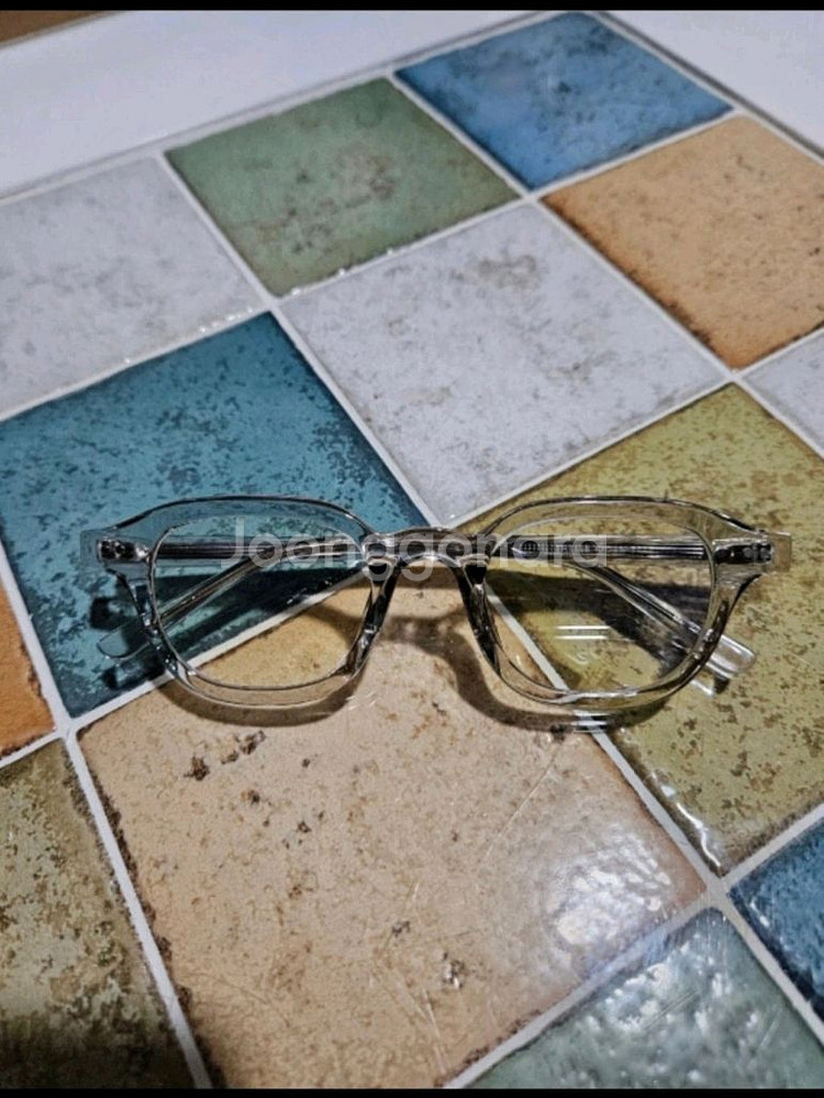 (울산) 이쁜 안경 새상품 팝니다 남녀공용--0