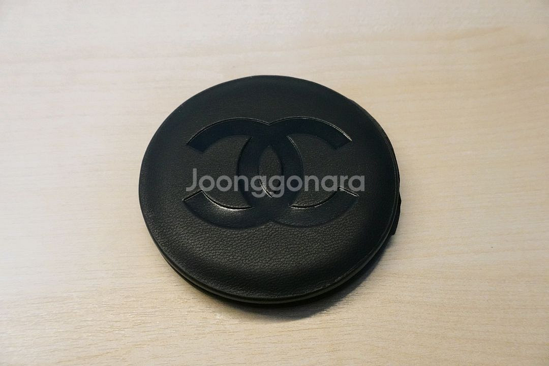 샤넬뷰티 VIP 가죽 양면거울--2