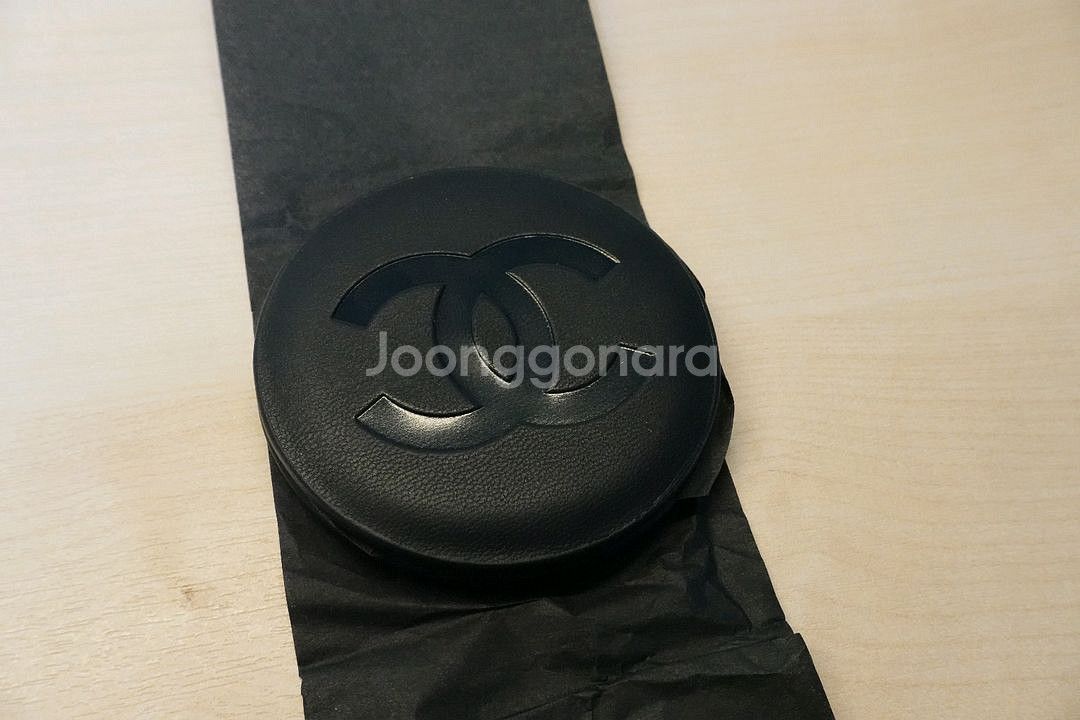 샤넬뷰티 VIP 가죽 양면거울--4