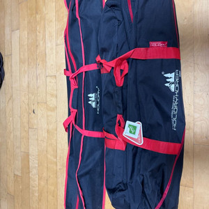 홀리데이 300 타프 블랙