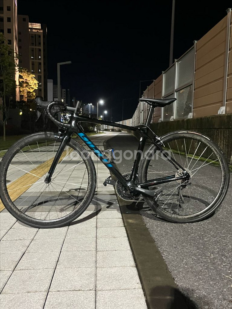 자이언트 tcr 어드밴스 2 kom 급처 판매대차--0