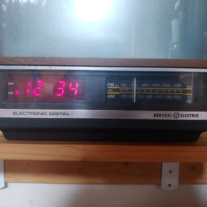 General Electric 전자 디지털 시계 라디오 이미지
