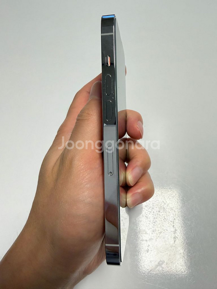 아이폰14pro 화이트(실버) 256 자급제 판매합니다--6