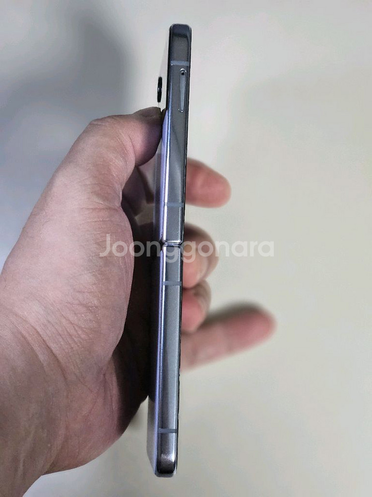 갤럭시 Z 플립4 고장폰 부품용 팝니다--4