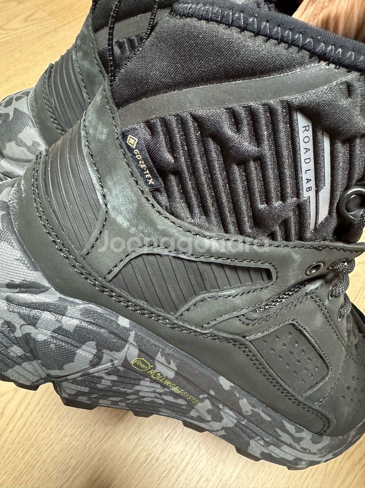 코오롱 트라이포드 미드 블랙 260--8