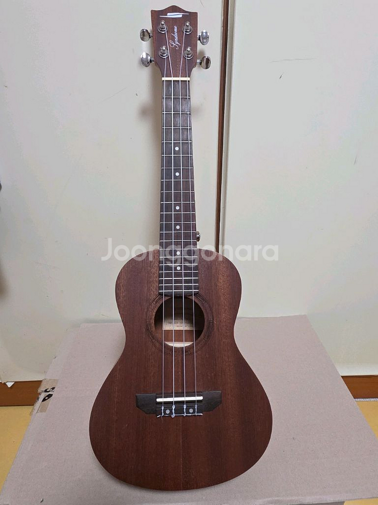 중고 신드롬 우쿨렐레 콘서트 소리잘납 택배비포함--3