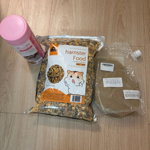 햄스터용품(건조밀웜,사료,모래) 일괄