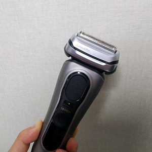 브라운 전기면도기 시리즈9