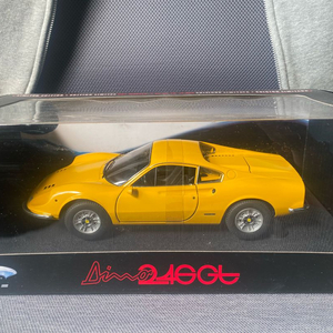 1:18 핫휠 엘리트 페라리 디노 246 GT 옐로우