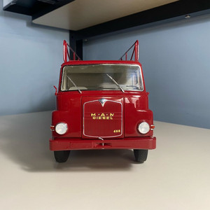 1:18 슈코 맨 635 포르쉐 트랜스포터