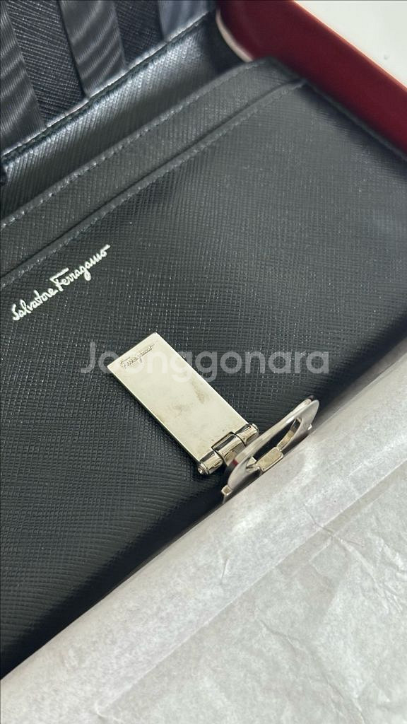 새제품) 페레가모 간치니 장지갑--6