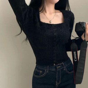 앙고라 스퀘어 크롭 니트