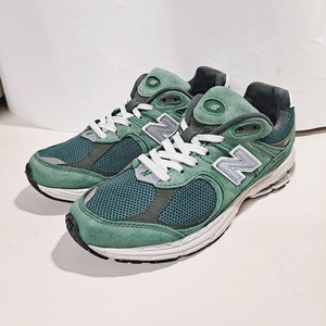 250 정품 뉴발란스 2002R 그린 신발 운동화 슈즈