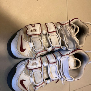 나이키 에어 모어 업템포 270