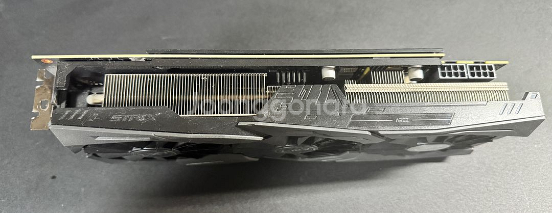 asus vega64--2