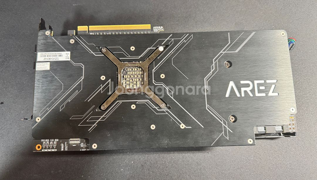 asus vega64--3
