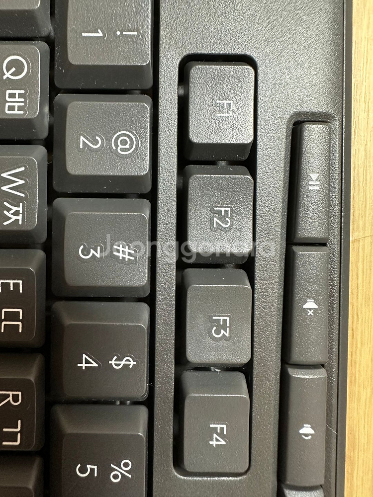 로지텍 무소음 무선 키보드 MK295--1