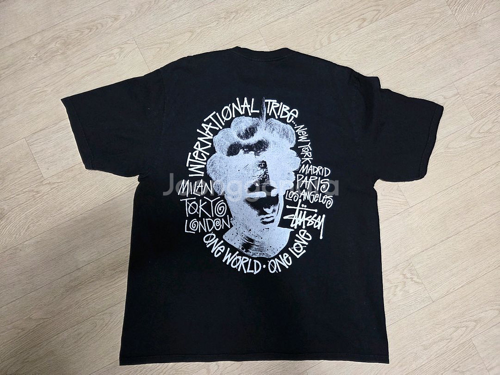 스투시 카멜롯 피그먼트 다이트 티셔츠 블랙--1