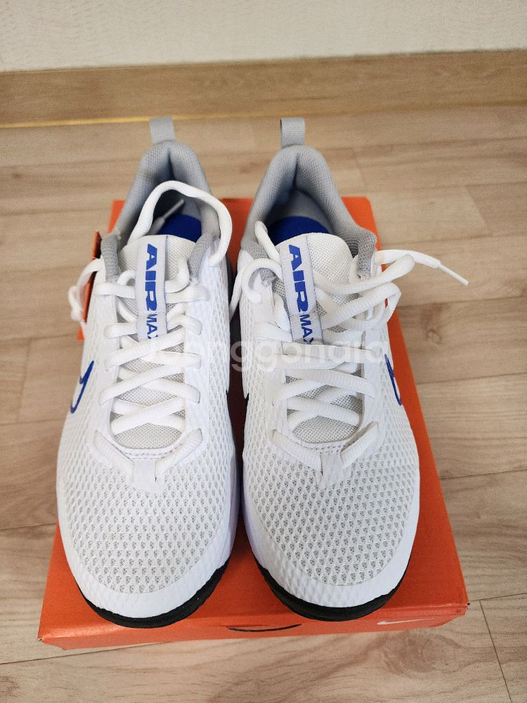 (새상품)나이키 에어맥스 러닝화 알파 260사이즈--2