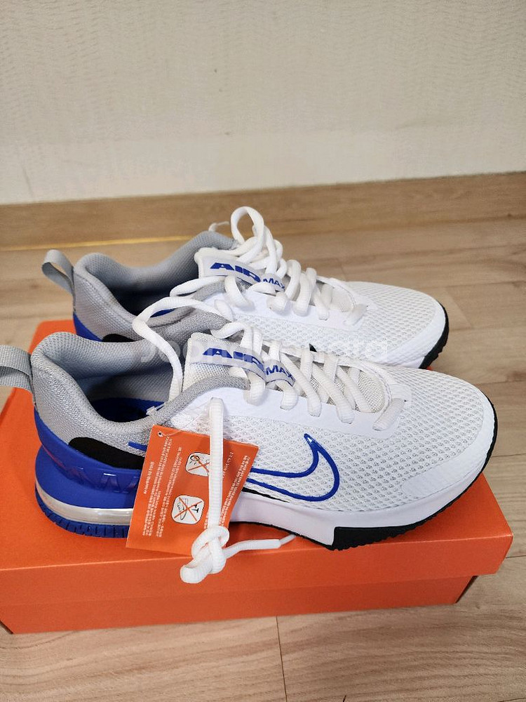 (새상품)나이키 에어맥스 러닝화 알파 260사이즈--4