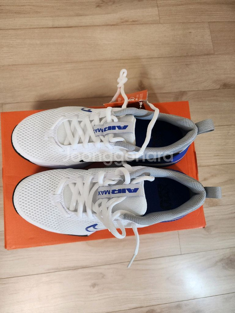 (새상품)나이키 에어맥스 러닝화 알파 260사이즈--8